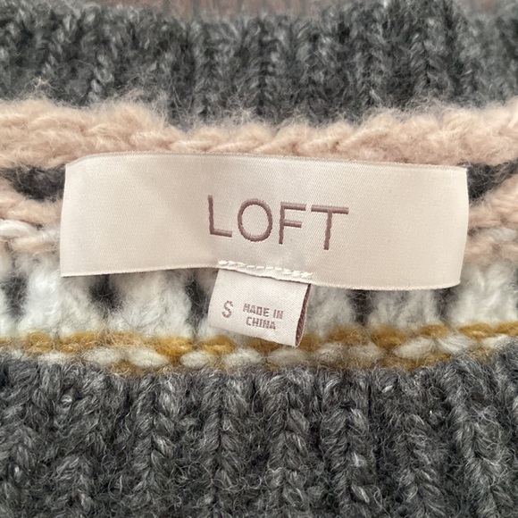 LOFT Sweater - Picture 3 of 3